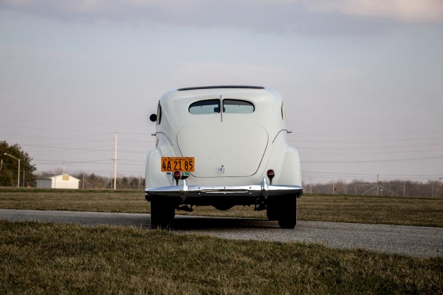  DeSoto Airflow Coupe (SE) 1934 года  (фото 8 из 42)